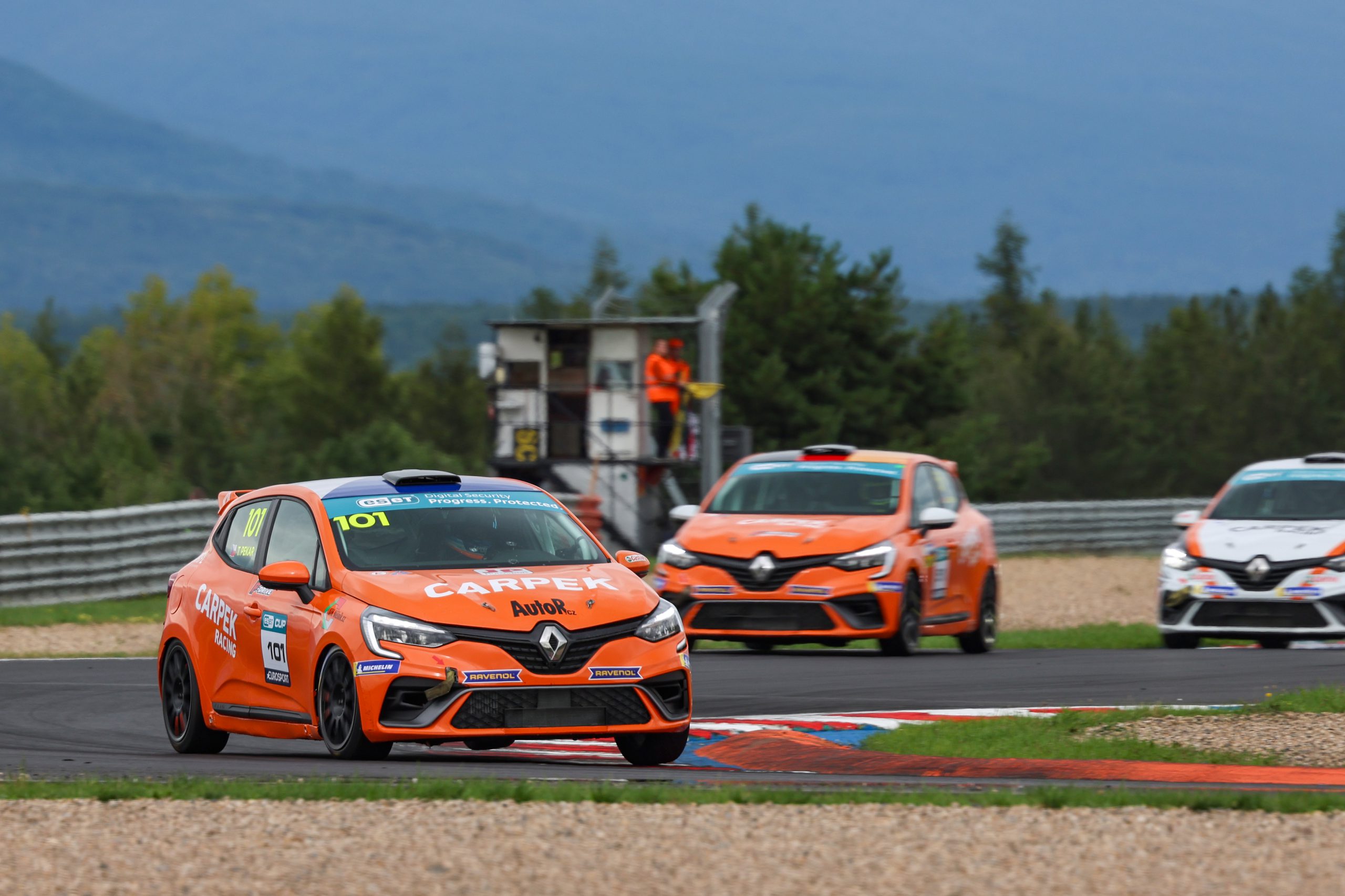 Carpek to aim for another success in Clio Cup. Young Blood to join Tomáš Pekař
