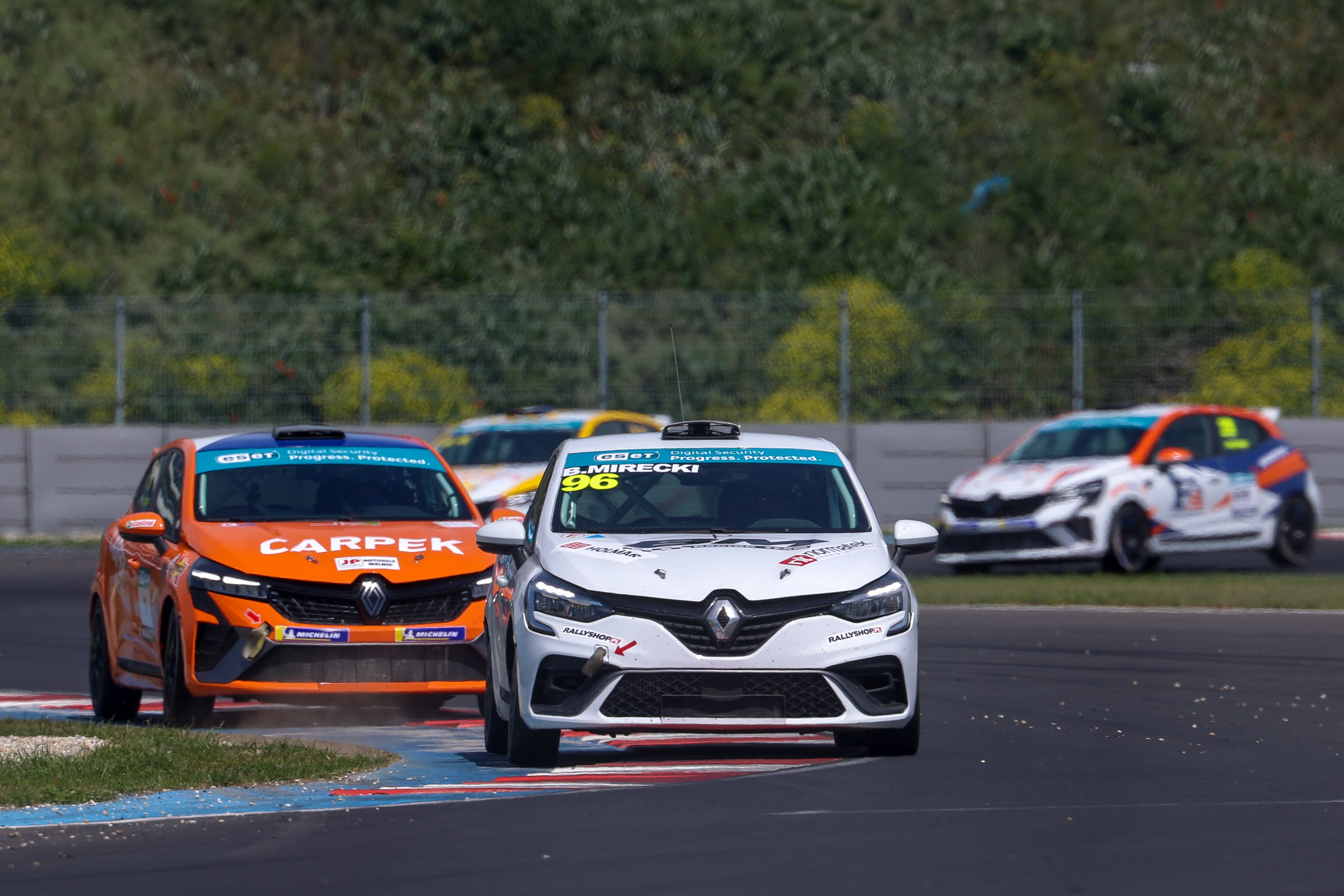 Recap of the opening event of the Clio Cup