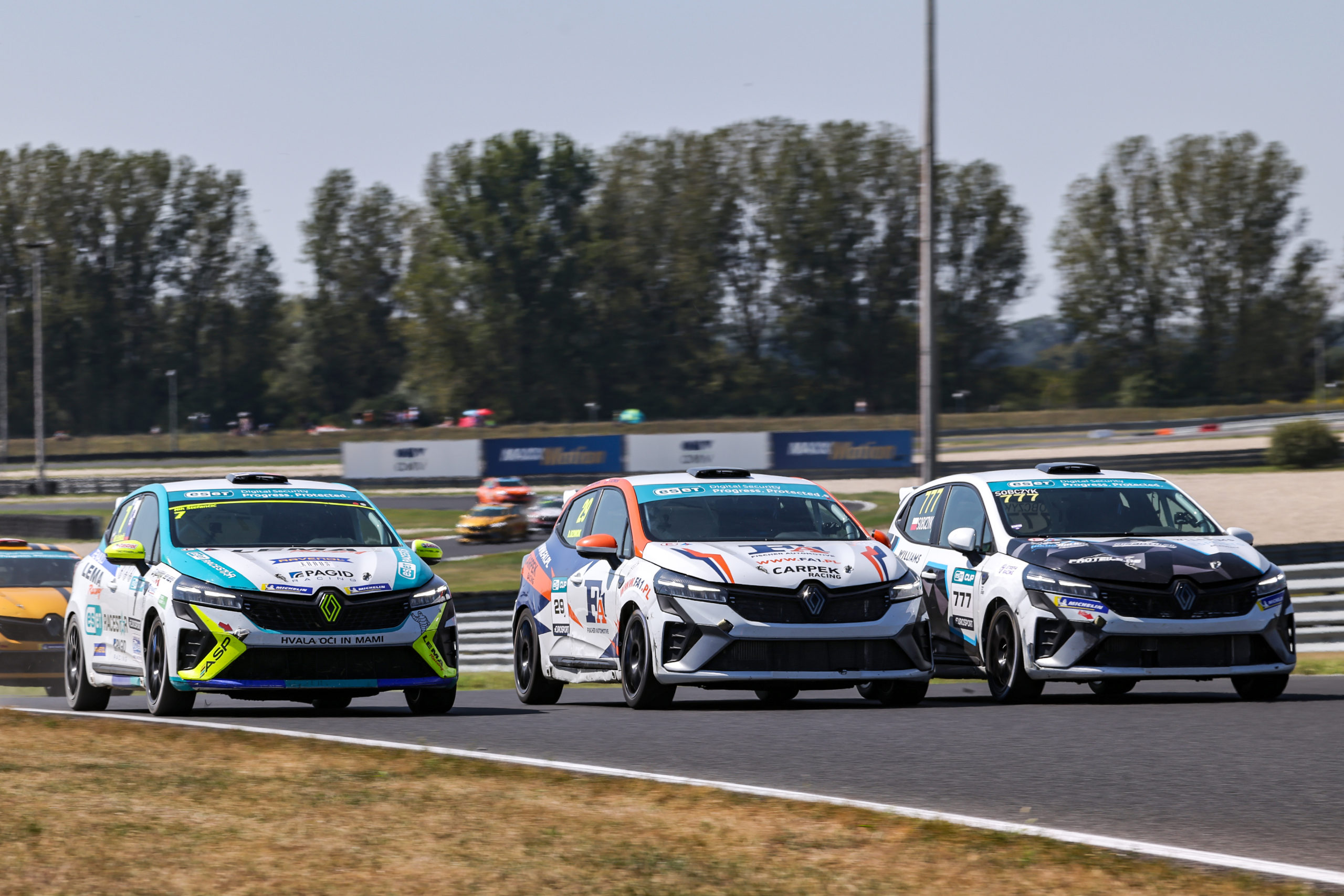 Clio Cup heads to final event of the season in Brno